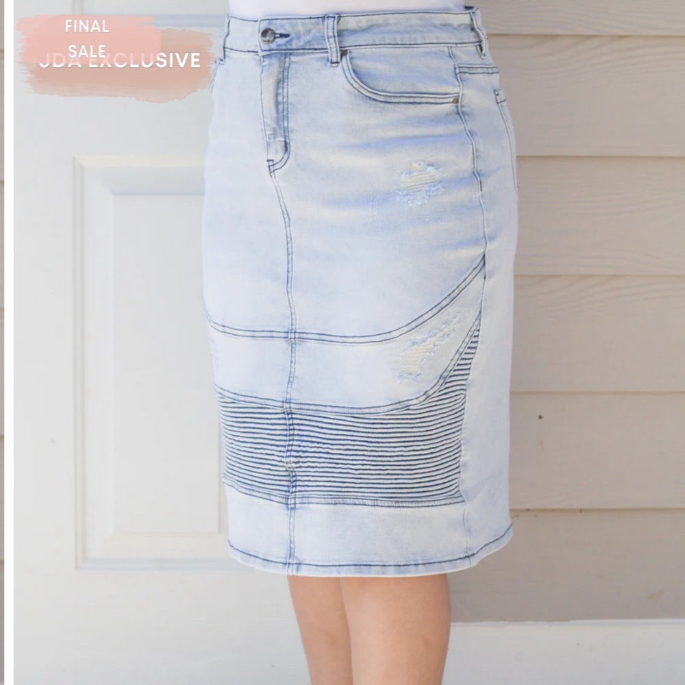 New distressed denim skirt - stretchy